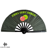 Großer faltbarer UV GLOW Handfächer Bambus Holz– faltbar, bunt, mit leicht grünlichem Schimmer – perfekt für Rave, Festival, EDM, Pride, Club, Party, Tanz, Performance