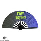 Handfächer XL–Stay Trippy–großer faltbarer Handfächer aus Bambus Holz-stabiler Hand Fan mit UV Glow–für EDM, Rave, Pride,Techno, Rave und Festival Accessoires